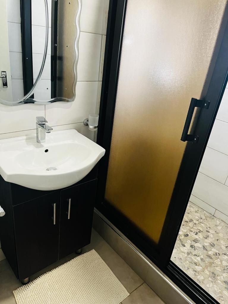 Elisheva Apartment Ндола Екстериор снимка